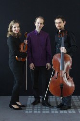 . Le Trio Miroirs (Vanessa Jean, violon – Aurélien Sabouret, violoncelle – Julien Le Pape, piano)